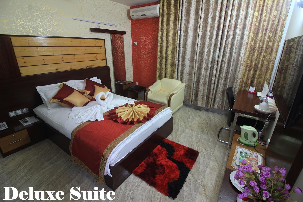 Tiger Garden Int Hotel Khulna Exterior foto