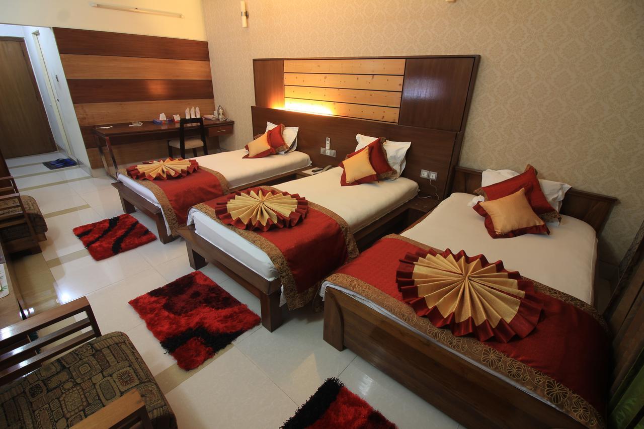 Tiger Garden Int Hotel Khulna Exterior foto